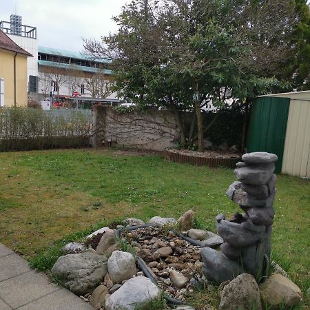 Gute Laune Mit Terrasse Und Garten Zentral FDH Eksteriør bilde